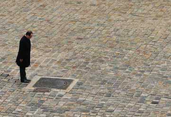 hollande homage égout